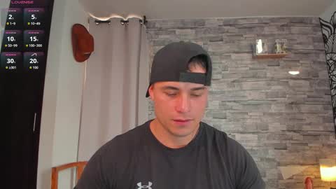 Snapshot of connorsmith_26 chatting on December 17, 9:54 pm Connor Smith online show from December 17, 9:54 pm