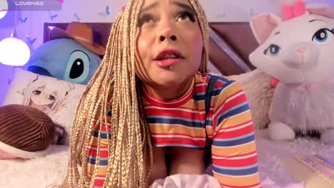 Snapshot of conny_curly chatting on January 19, 2:47 am Conny online show from January 19, 2:47 am