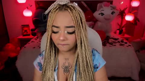 Snapshot of conny_curly chatting on February 7, 1:43 pm Conny online show from February 7, 1:43 pm