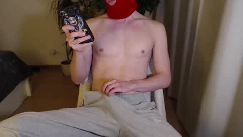 Snapshot of conor_and_chester chatting on October 31, 5:58 pm Conor and Chester online show from October 31, 5:58 pm