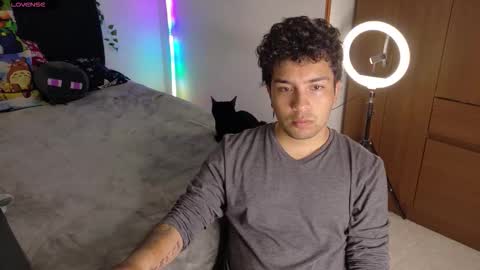 conor_taylor_ online show from March 26, 3:28 pm