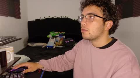 conor_taylor_ online show from April 16, 2:18 pm