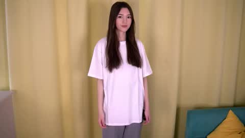 Ellie online show from March 16, 8:29 am