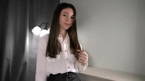 Ellie online show from March 29, 8:25 am