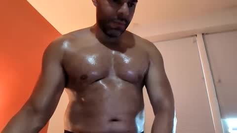 Zaddy43 online show from June 9, 11:05 pm