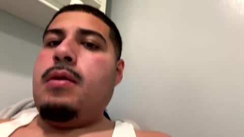 Snapshot of cookie_monster8593 chatting on November 11, 10:32 pm cookie_monster8593 online show from November 11, 10:32 pm