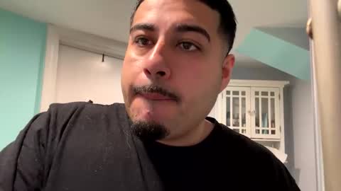 Snapshot of cookie_monster8593 chatting on November 29, 3:37 pm cookie_monster8593 online show from November 29, 3:37 pm