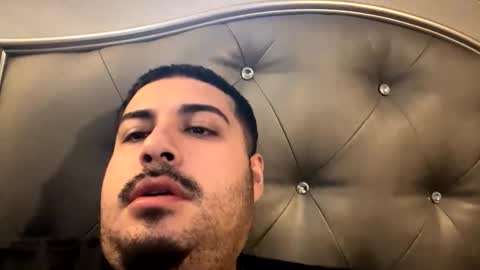 Snapshot of cookie_monster8593 chatting on December 5, 8:49 pm cookie_monster8593 online show from December 5, 8:49 pm