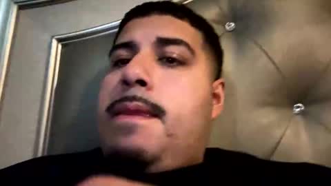 Snapshot of cookie_monster8593 chatting on December 13, 10:15 pm cookie_monster8593 online show from December 13, 10:15 pm