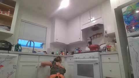 Snapshot of cookienpookie25 chatting on February 11, 1:10 am cookienpookie25 online show from February 11, 1:10 am