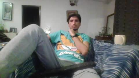 Snapshot of cool2buddies chatting on June 6, 10:14 pm Cool2Buddies online show from June 6, 10:14 pm