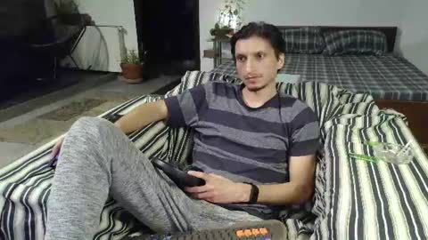 Snapshot of cool2buddies chatting on June 28, 1:22 am Cool2Buddies online show from June 28, 1:22 am