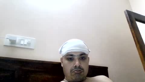 Snapshot of cool_breeze09 chatting on June 18, 6:46 am Cool Breeze09 online show from June 18, 6:46 am