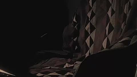 Snapshot of coolmementox chatting on December 17, 11:05 pm ChoveEnArrakis online show from December 17, 11:05 pm