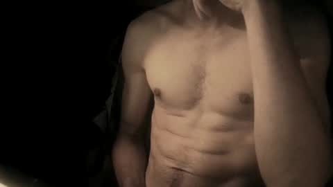 Snapshot of coolmementox chatting on September 18, 12:34 am ChoveEnArrakis online show from September 18, 12:34 am