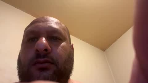 coolosse333004 online show from May 26, 9:33 pm