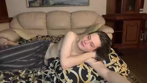 Nick online show from April 3, 9:57 pm