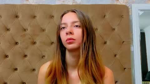 Snapshot of cora_vex chatting on July 3, 4:19 am CoraVex online show from July 3, 4:19 am
