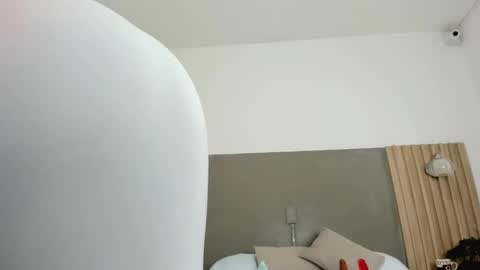 Snapshot of coral_15_ chatting on December 5, 2:09 am C O R A L online show from December 5, 2:09 am