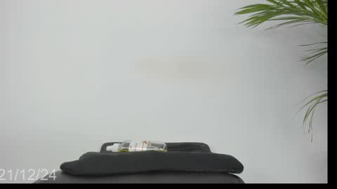 Snapshot of coral_princex chatting on December 22, 3:11 am Coral princex online show from December 22, 3:11 am