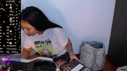 coraline2911 online show from February 18, 11:00 am