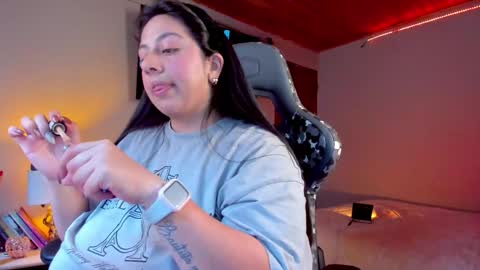 Snapshot of coraline_latin chatting on January 20, 9:43 pm Coraline online show from January 20, 9:43 pm