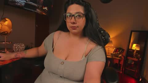 Snapshot of coraline_latin chatting on February 22, 12:27 am Coraline online show from February 22, 12:27 am