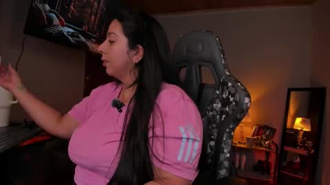 Snapshot of coraline_latin chatting on February 23, 9:16 pm Coraline online show from February 23, 9:16 pm