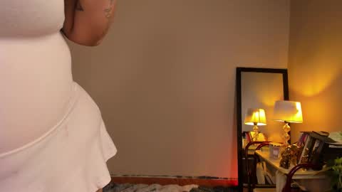 Snapshot of coraline_latin chatting on March 4, 11:54 pm Coraline online show from March 4, 11:54 pm