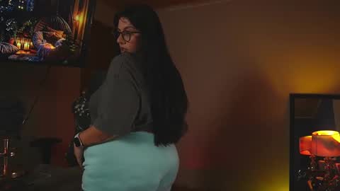 Snapshot of coraline_latin chatting on September 19, 12:34 am Coraline online show from September 19, 12:34 am