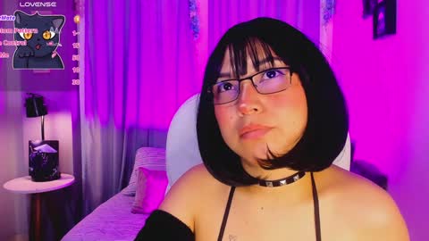 Coral Stefani online show from January 25, 3:51 am