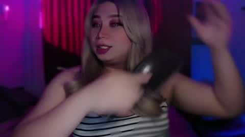 corefinder_xx online show from April 2, 5:10 pm