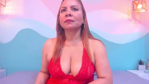 corina_taylor12 online show from June 20, 12:30 pm