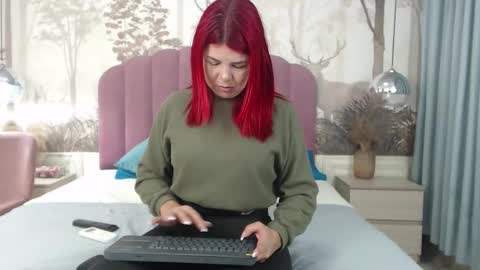 corineray online show from October 13, 3:01 pm