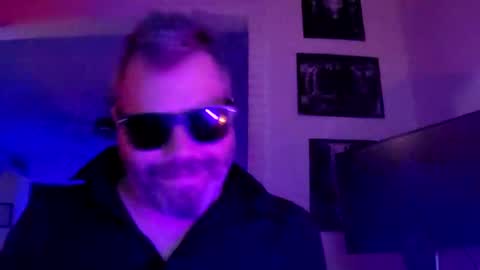Snapshot of cornelious_ruckous chatting on October 6, 1:36 am cornelious_ruckous online show from October 6, 1:36 am