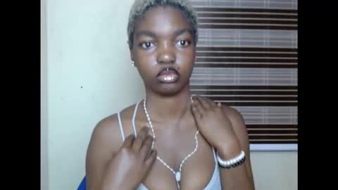 Snapshot of cornxcuntx chatting on September 27, 7:19 pm cornxcuntx online show from September 27, 7:19 pm