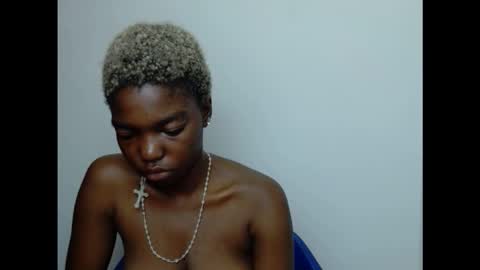 Snapshot of cornxcuntx chatting on October 4, 7:23 pm cornxcuntx online show from October 4, 7:23 pm