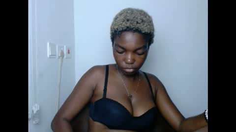 Snapshot of cornxcuntx chatting on November 2, 7:49 pm cornxcuntx online show from November 2, 7:49 pm