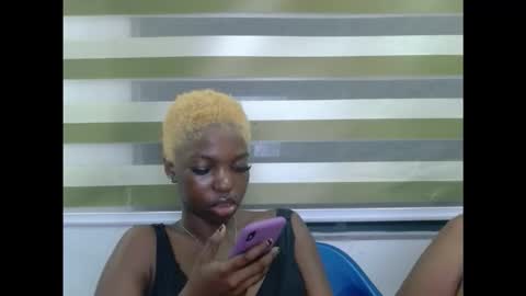 Snapshot of cornxcuntx chatting on November 23, 8:30 pm cornxcuntx online show from November 23, 8:30 pm