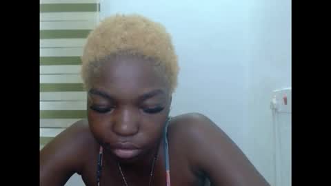 Snapshot of cornxcuntx chatting on December 2, 9:54 pm cornxcuntx online show from December 2, 9:54 pm