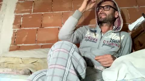 Corrado online show from December 3, 2:38 pm