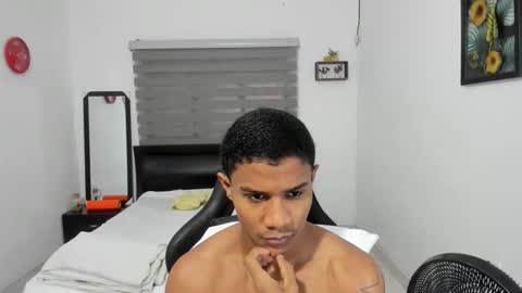 Ethan  online show from December 20, 10:06 pm