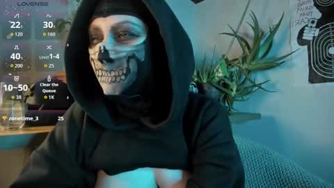 Snapshot of cos_operator chatting on October 9, 6:39 pm cos_operator online show from October 9, 6:39 pm