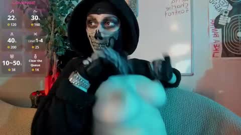 Snapshot of cos_operator chatting on November 7, 7:47 pm cos_operator online show from November 7, 7:47 pm