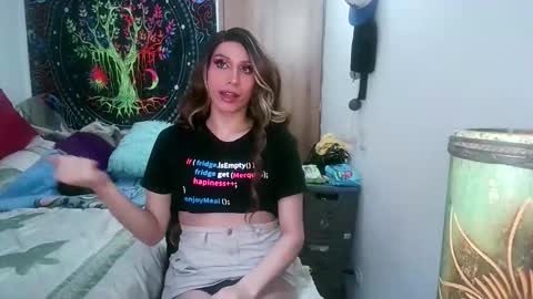 cosmic_crystal online show from October 19, 8:20 pm