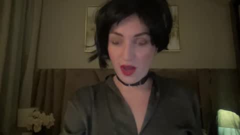 Snapshot of cosmo_blondiee chatting on September 25, 7:17 pm cosmo_blondiee online show from September 25, 7:17 pm