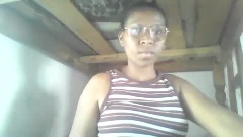 couleur_vanille online show from February 9, 6:06 am