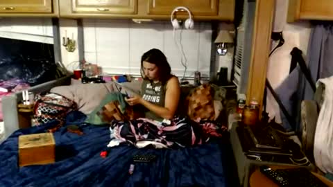 Alaskawildcouple online show from June 18, 9:25 am