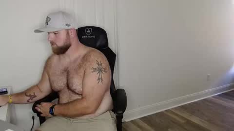 Snapshot of countrystrong53 chatting on October 29, 1:35 pm countrystrong35 online show from October 29, 1:35 pm