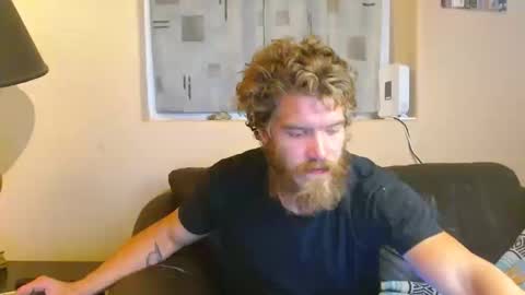 Snapshot of couplaloverz chatting on October 18, 3:31 am Tony online show from October 18, 3:31 am